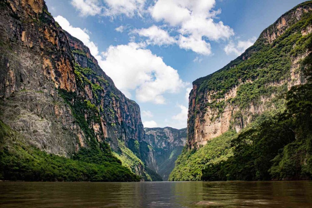 Unveiling Natures Wonders: Mexicos Finest Hiking Trails and National Parks