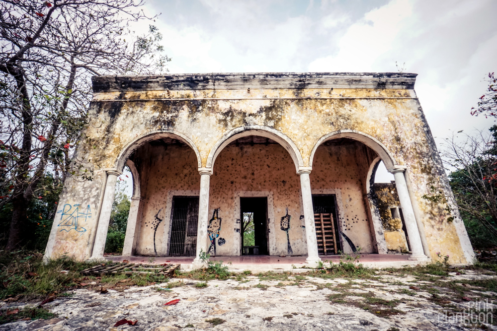 Unveiling the Haunting Beauty of Mexicos Abandoned Towns