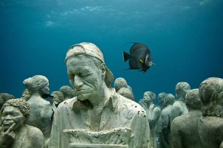 Diving into the Enchanting World: Mexicos Underwater Sculpture Museums