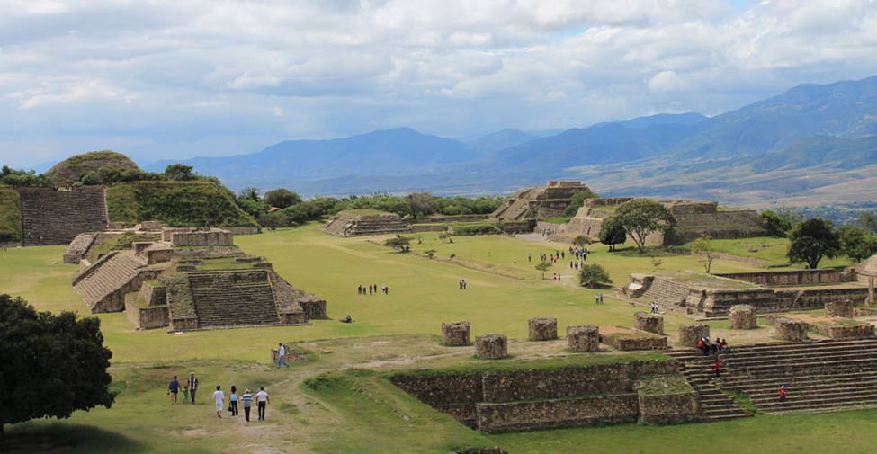 Unearthing the Hidden Treasures of Monte Albán: Mexicos Zapotec Ancient Ruins