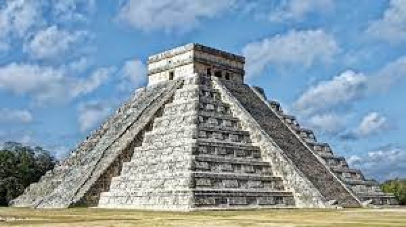 Unveiling the Secrets: Exploring Mexicos Enigmatic Pyramids